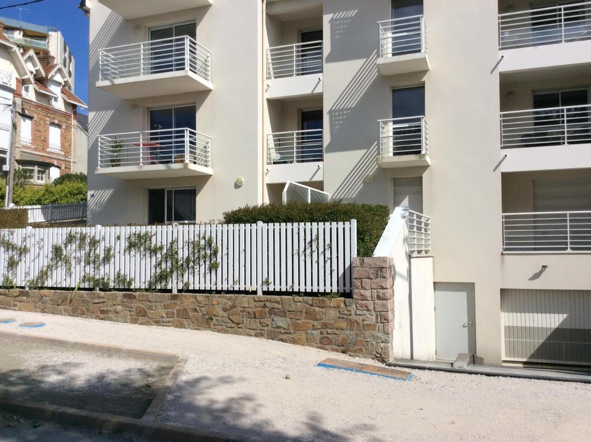 Pleneuf Val Andre Appart Standing 50 M De La Plage 2 A 4 Personnes Exterior foto